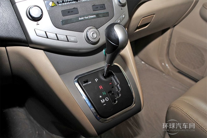 2013款 白金版 2.4L 自動(dòng)尊榮型