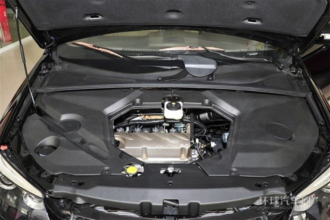 2013款 白金版 2.4L 自動尊榮型