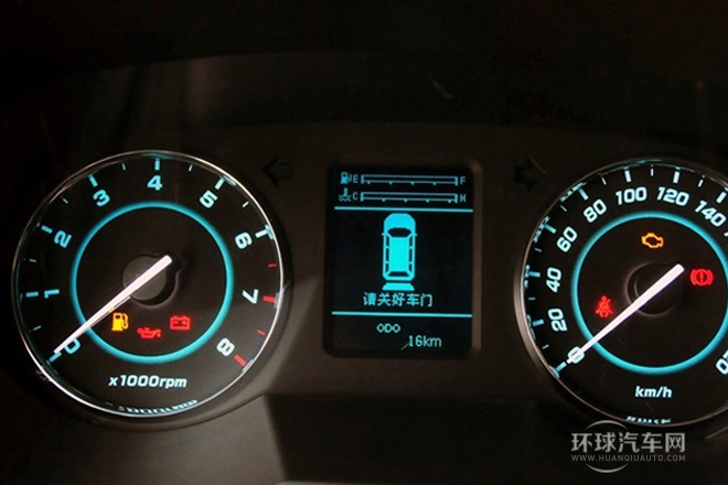 2013款 2.0T 汽油手動商務版