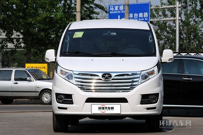 2013款 2.0T 汽油自動公務版