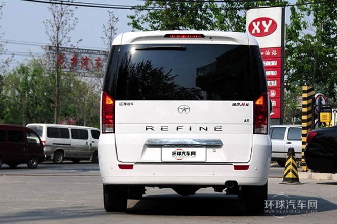 2013款 2.0T 汽油自動公務(wù)版