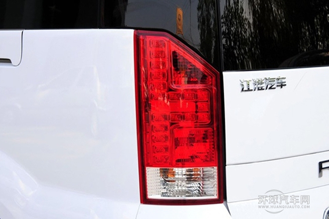 2013款 2.0T 汽油自動(dòng)公務(wù)版