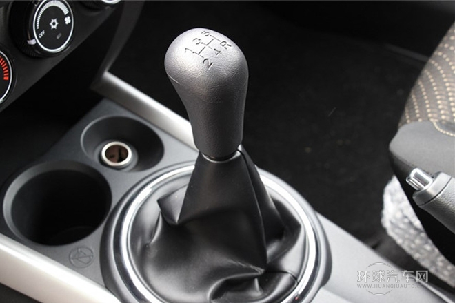 2013款 1.6L 手動兩驅標準版