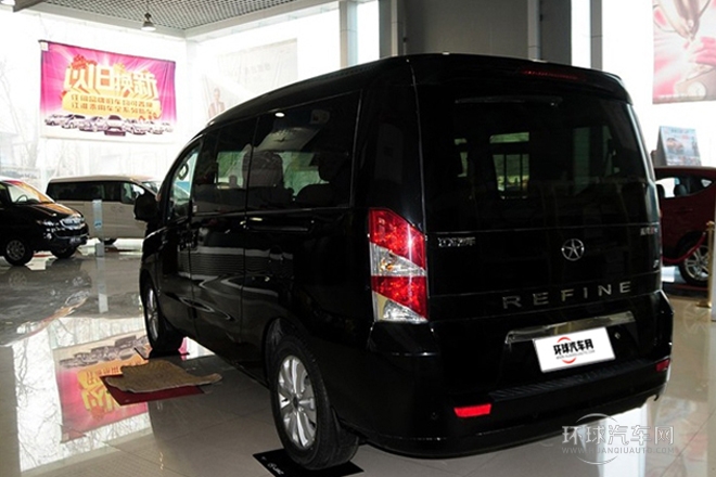 2013款 2.0T 汽油自動商務版