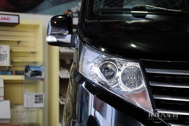 2013款 2.0T 汽油自動(dòng)商務(wù)版