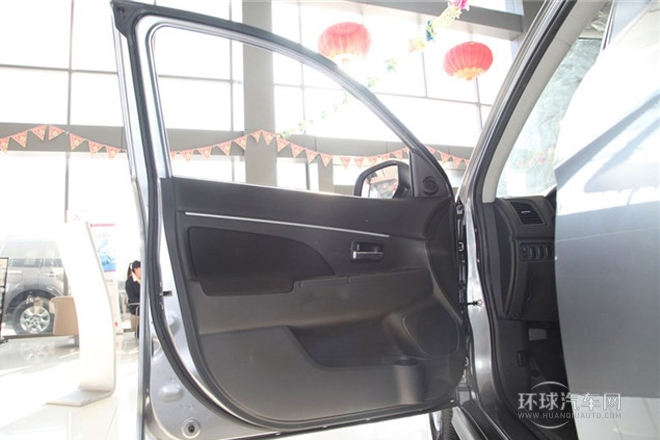 2013款 2.0L 手動兩驅舒適版