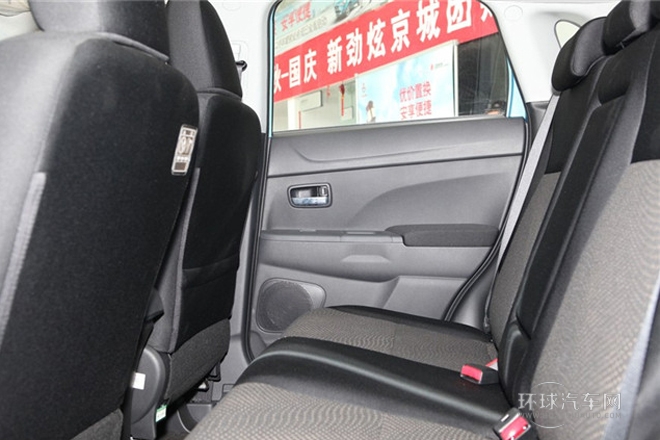 2013款 2.0L 手動兩驅舒適版