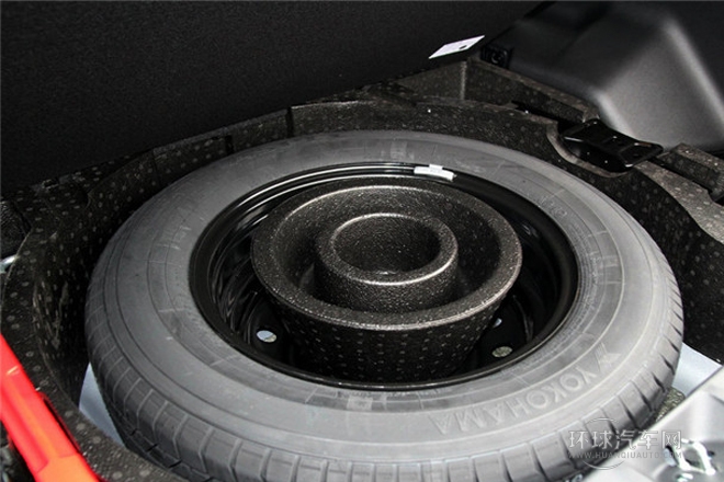 2013款 2.0L 自動兩驅豪華版