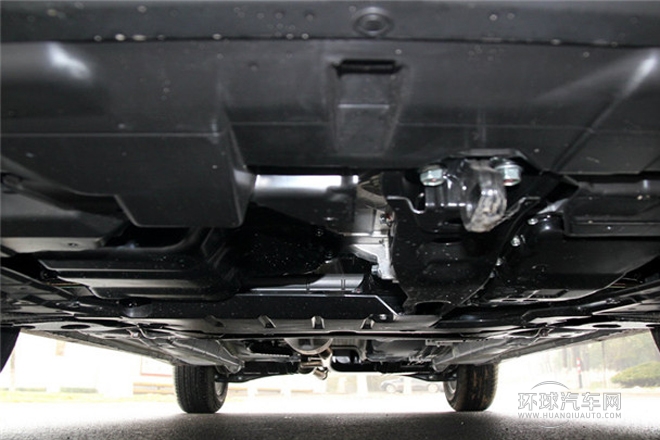 2013款 2.0L 自動(dòng)兩驅(qū)豪華版