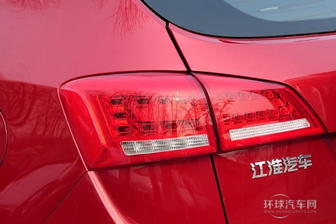 2013款 1.8T 手動新銳版