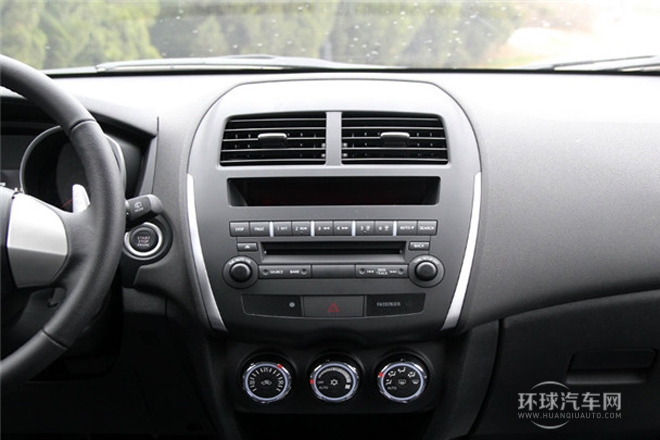 2013款 2.0L 自動兩驅(qū)豪華版