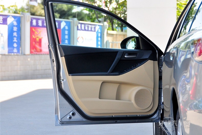 2011款 三廂 1.6L 手動(dòng)舒適型