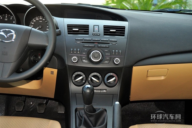 2011款 三廂 1.6L 手動(dòng)舒適型