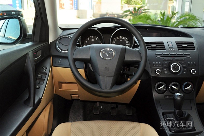 2011款 三廂 1.6L 手動舒適型