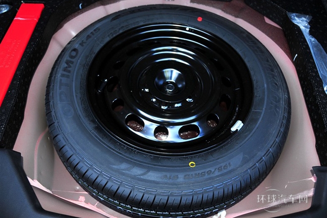 2011款 三廂 1.6L 自動舒適型