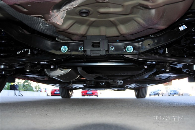 2011款 三廂 1.6L 自動舒適型