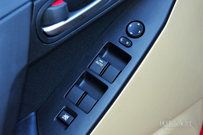 2011款 三廂 1.6L 自動(dòng)舒適型