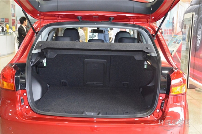 2013款 2.0L 自動四驅旗艦版