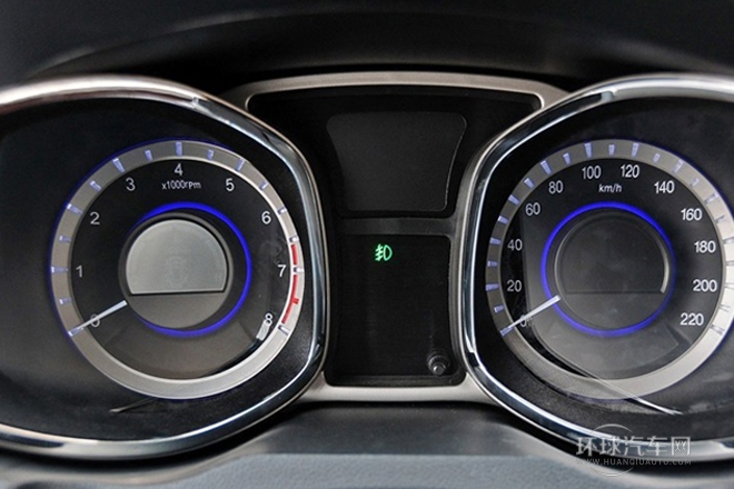 2013款 2.0L 手動(dòng)尊貴版