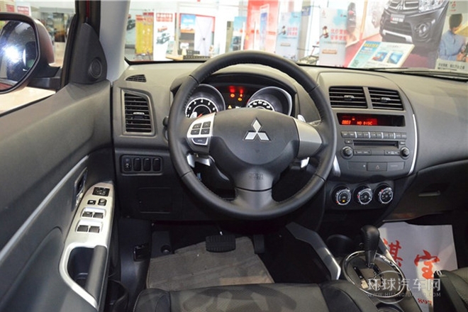 2013款 2.0L 自動四驅旗艦版