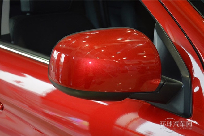 2013款 2.0L 自動四驅旗艦版