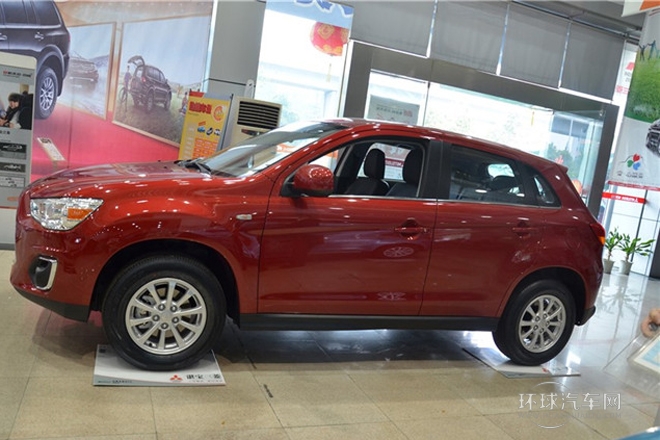 2013款 2.0L 自動四驅旗艦版