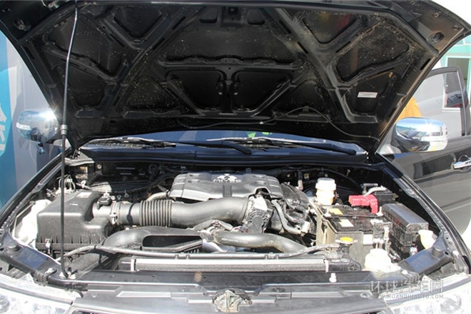 2014款 3.0L 自動四驅行政版