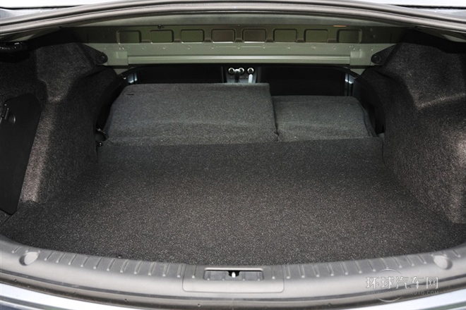 2011款 三廂 2.0L 手動運動型