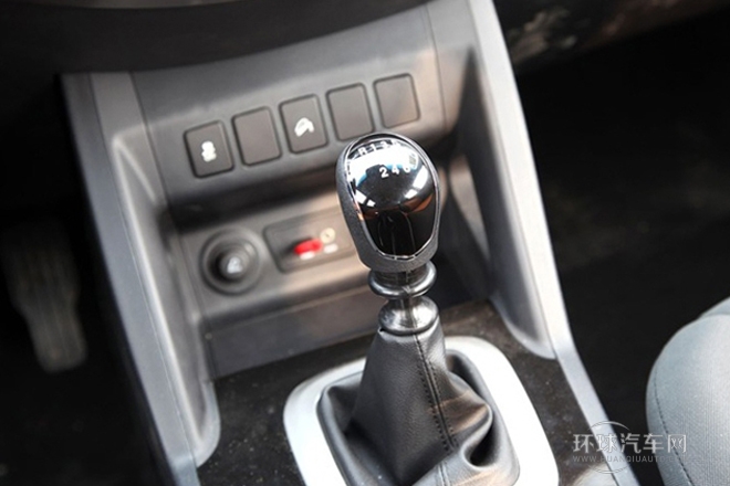 2013款 2.0T 手動新銳版