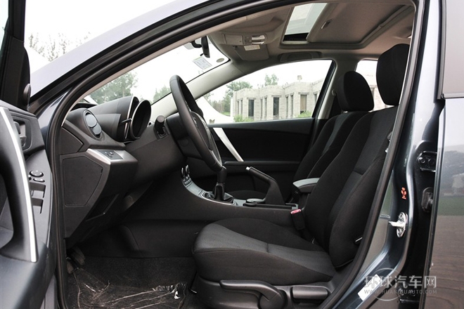 2011款 三廂 2.0L 手動運動型