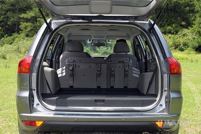 2013款 2.4L 手動兩驅(qū)舒適版