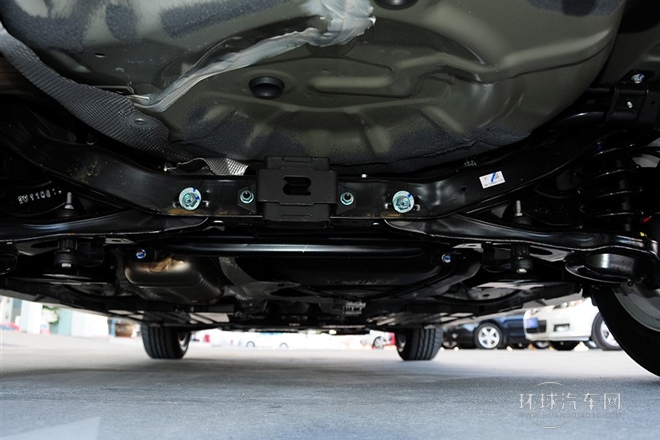 2011款 三廂 2.0L 自動豪華型