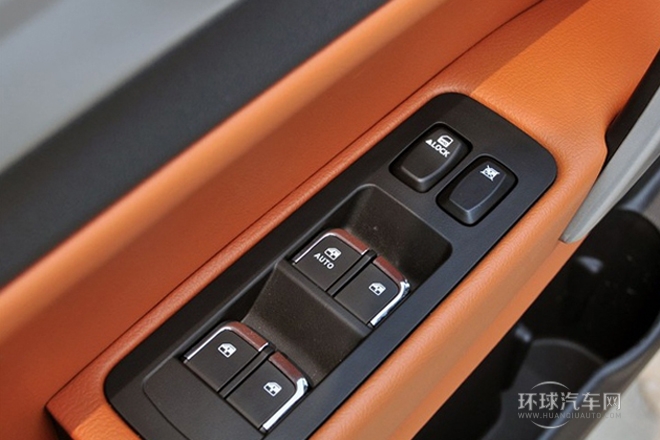 2013款 2.0T 手動尊享版