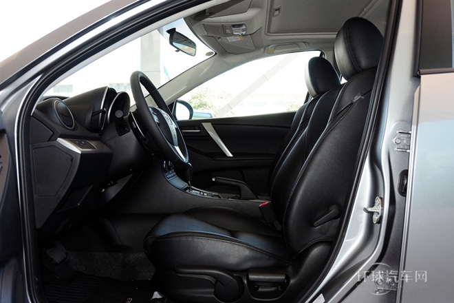 2011款 三廂 2.0L 自動豪華型