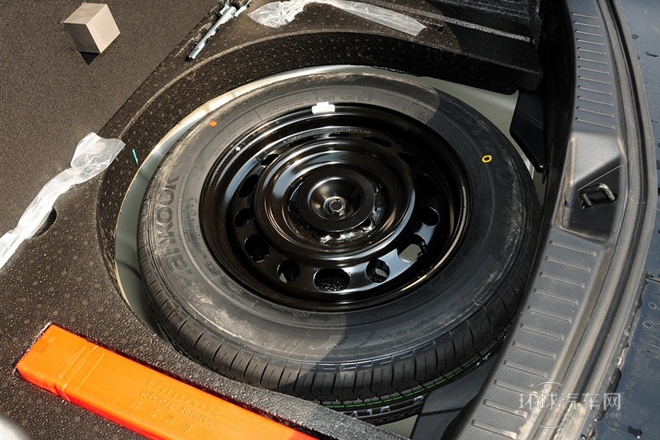 2012款 兩廂 1.6L 手動(dòng)舒適型