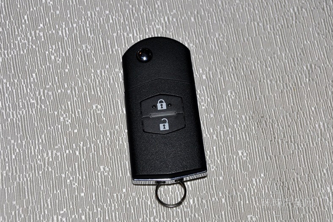 2012款 兩廂 1.6L 手動舒適型