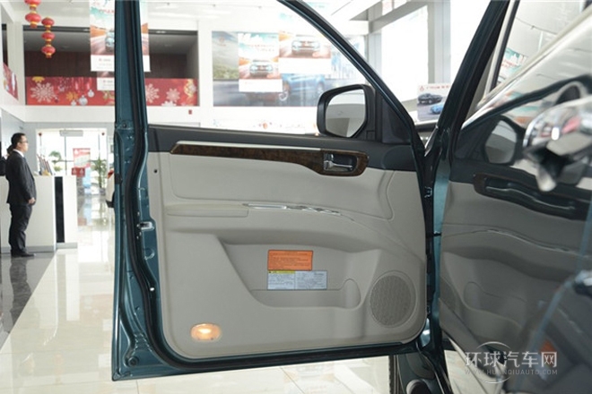 2013款 3.0L 自動四驅(qū)旗艦版