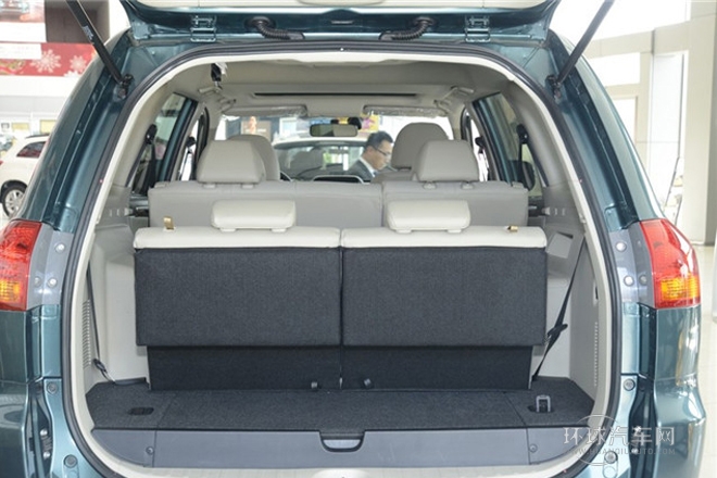 2013款 3.0L 自動(dòng)四驅(qū)旗艦版