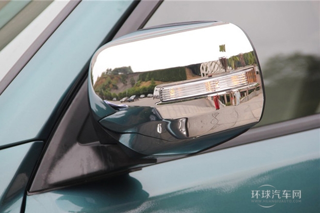 2013款 3.0L 自動四驅旗艦版