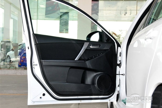 2012款 兩廂 2.0L 手動運動型