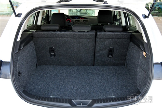 2012款 兩廂 2.0L 手動(dòng)運(yùn)動(dòng)型