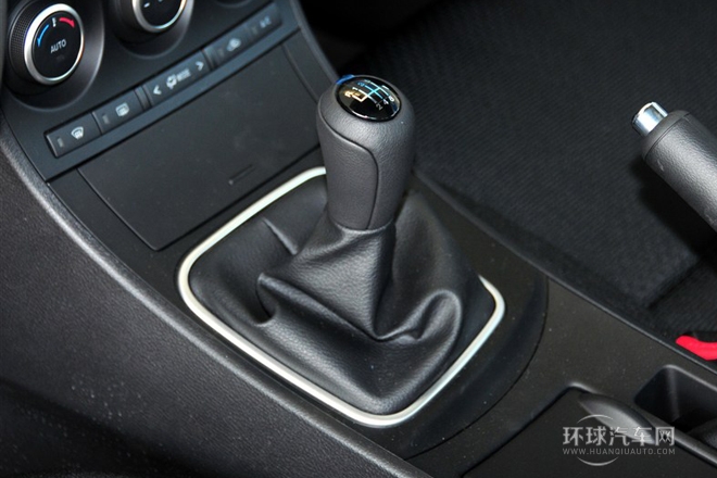 2012款 兩廂 2.0L 手動運(yùn)動型