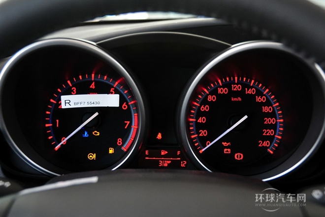 2012款 兩廂 2.0L 手動運動型