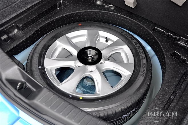 2012款 兩廂 2.0L 自動豪華型