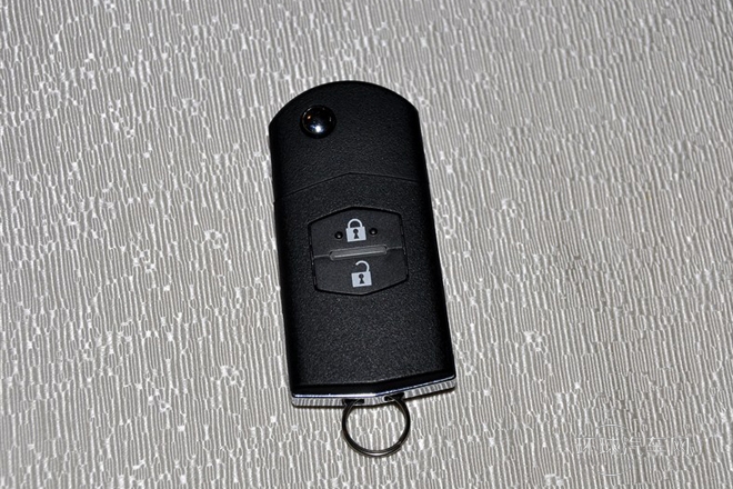 2012款 兩廂 2.0L 自動豪華型