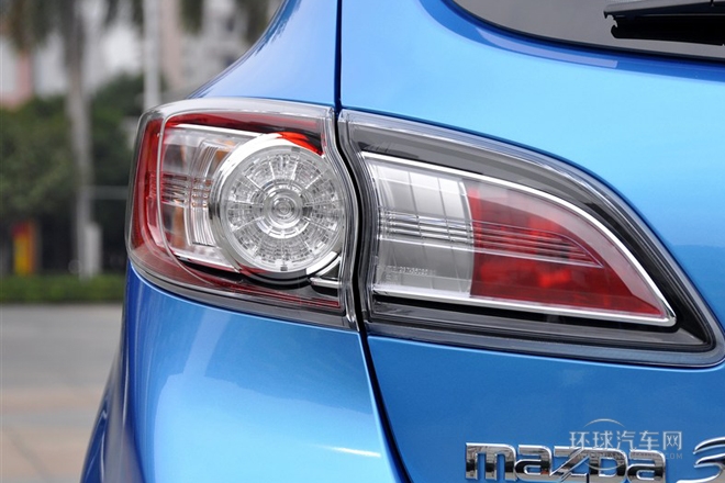 2012款 兩廂 2.0L 自動豪華型