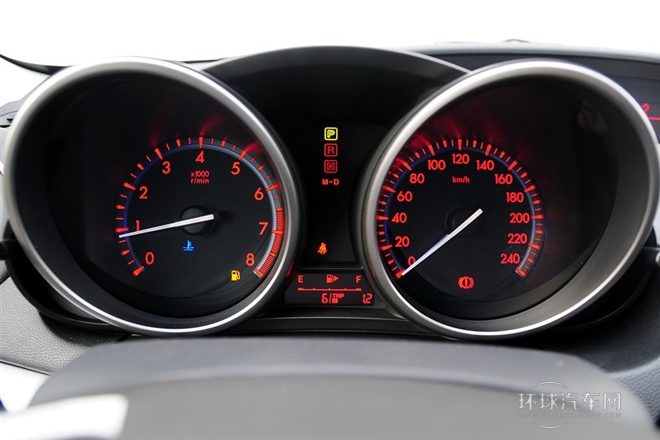 2013款 兩廂 1.6L 自動精英型