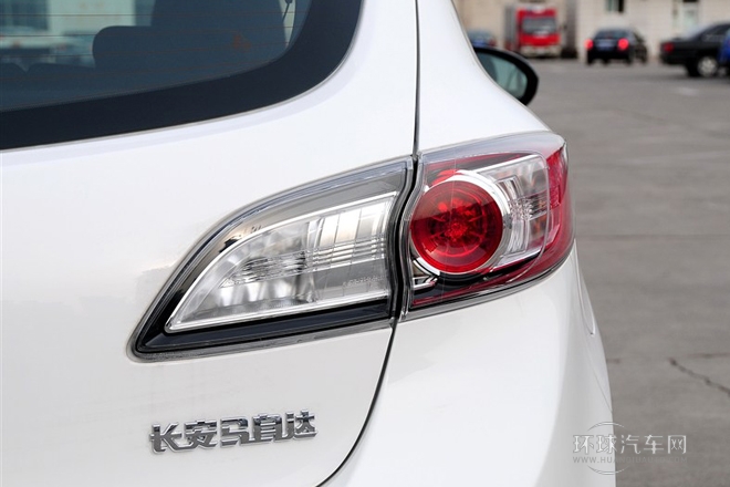 2013款 兩廂 1.6L 自動(dòng)精英型