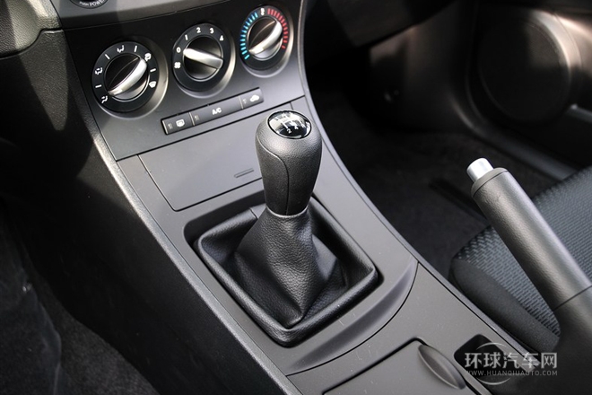 2013款 三廂 1.6L 手動精英型