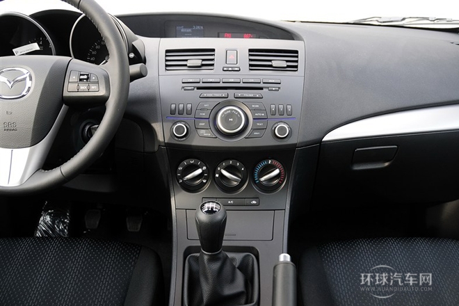 2013款 三廂 1.6L 手動精英型